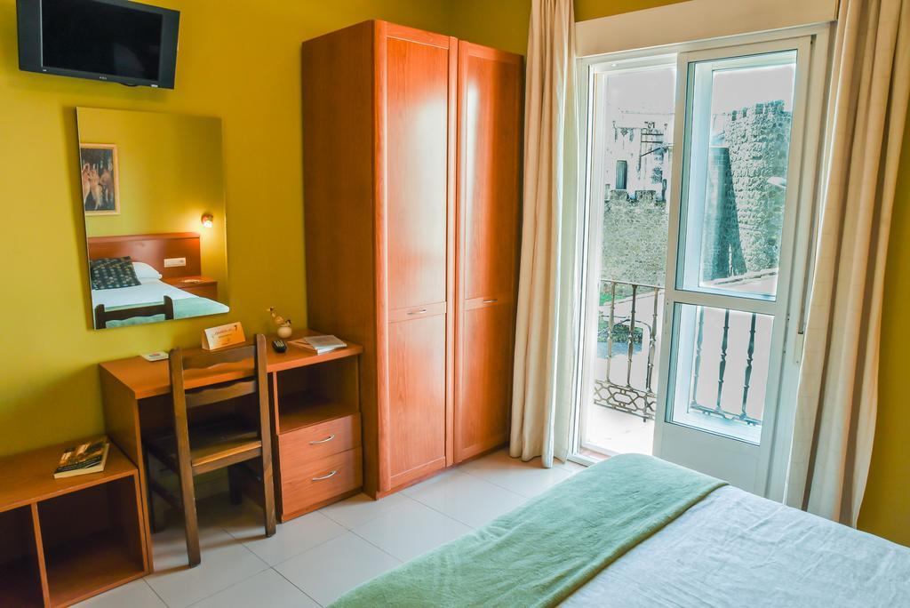 Hotel Dora Plasencia Esterno foto