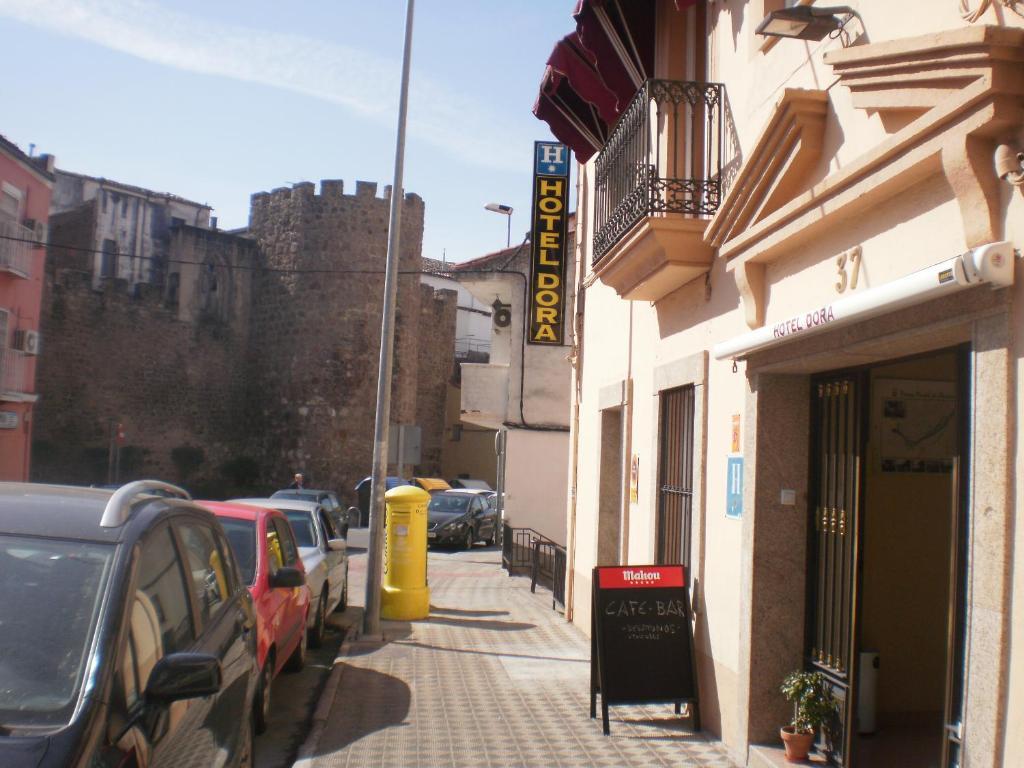 Hotel Dora Plasencia Esterno foto