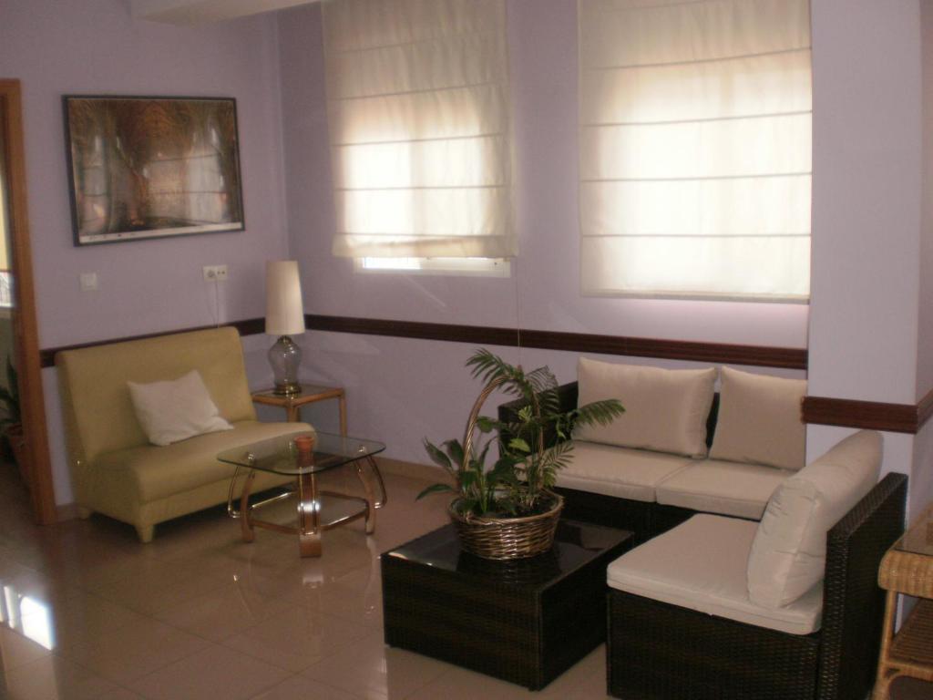 Hotel Dora Plasencia Esterno foto