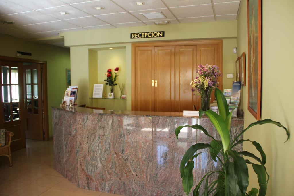Hotel Dora Plasencia Esterno foto