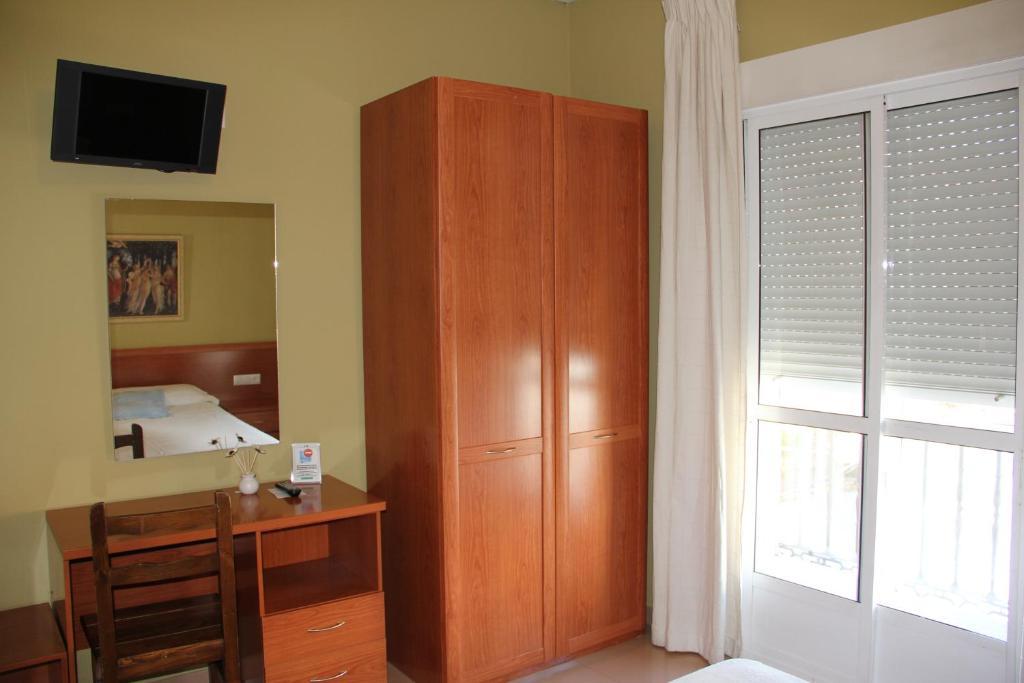 Hotel Dora Plasencia Esterno foto