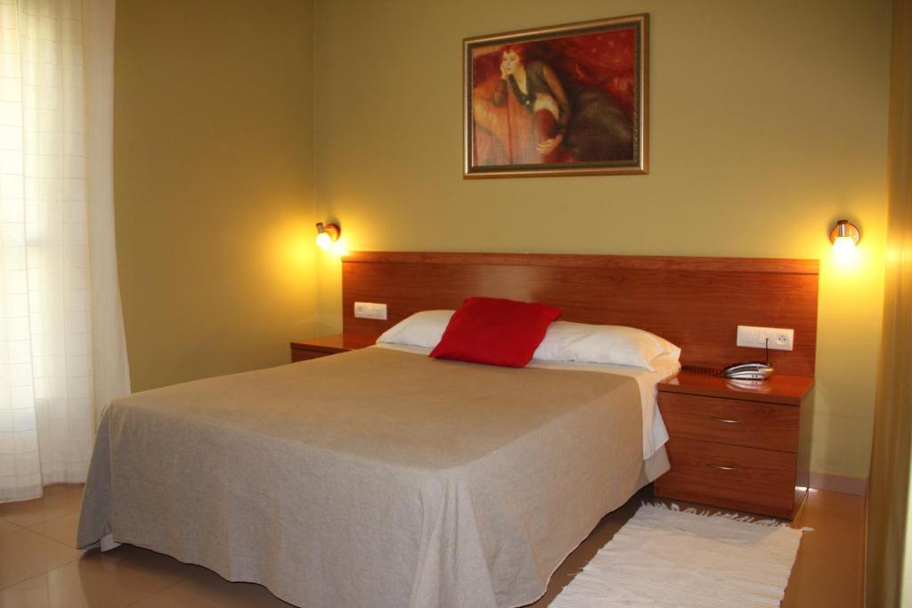 Hotel Dora Plasencia Esterno foto